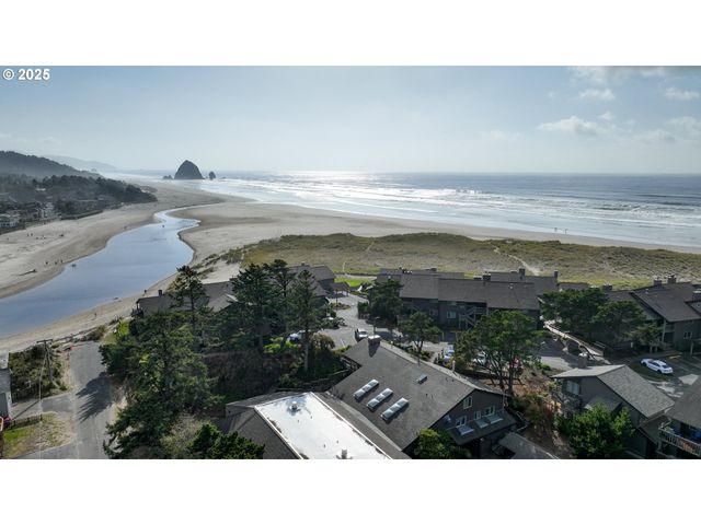 353 N BREAKER POINT Dr, Cannon Beach, OR 97110