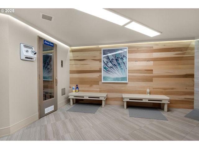 353 N BREAKER POINT Dr, Cannon Beach, OR 97110