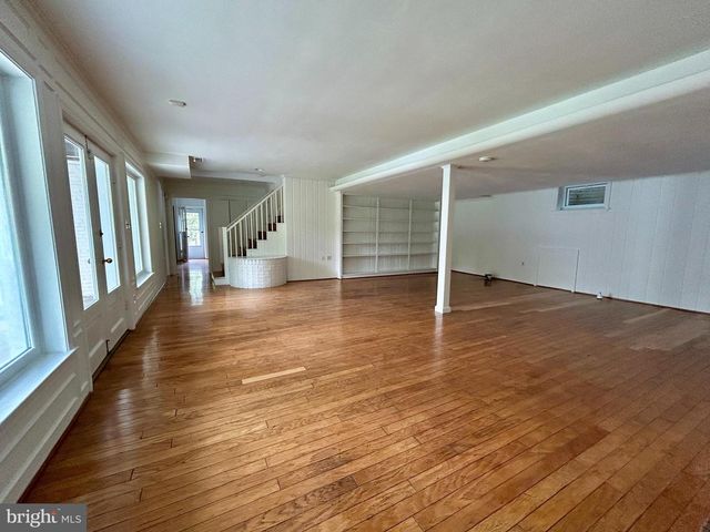 5100 UPTON ST NW, Washington, DC 20016
