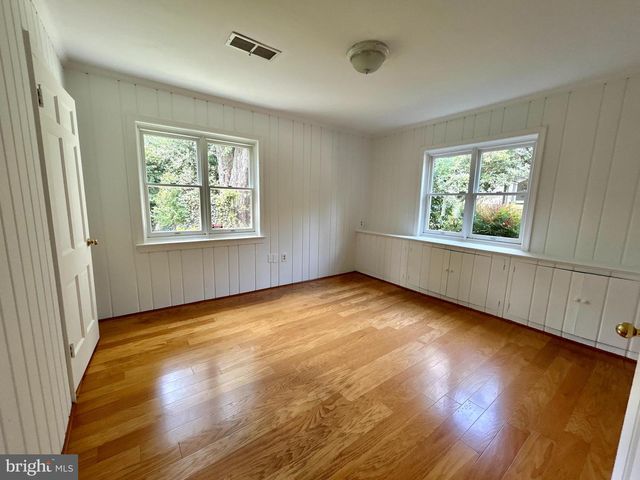 5100 UPTON ST NW, Washington, DC 20016