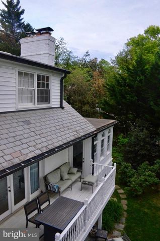 5100 UPTON ST NW, Washington, DC 20016