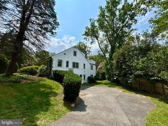 5100 UPTON ST NW, Washington, DC 20016
