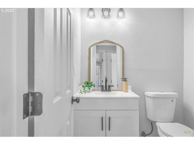 8125 Se 52ND Ave, Portland, OR 97206