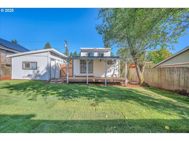 8125 Se 52ND Ave, Portland, OR 97206