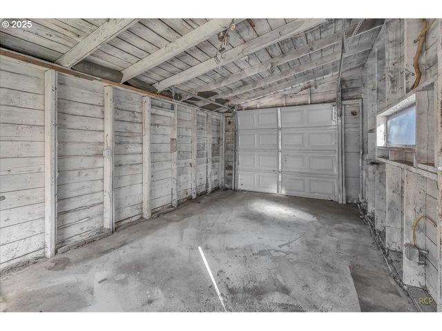 8125 Se 52ND Ave, Portland, OR 97206