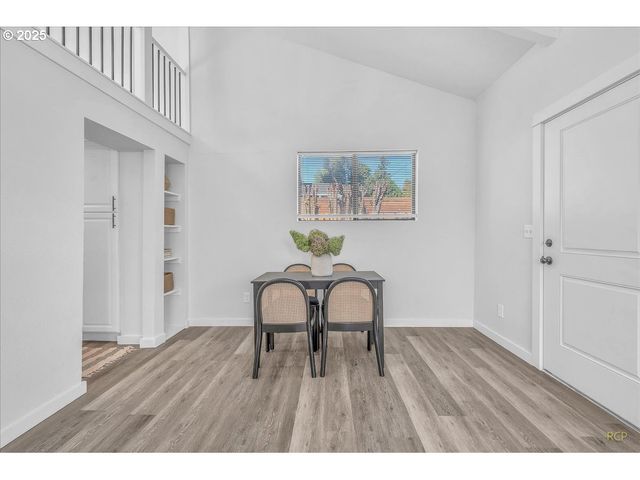 8125 Se 52ND Ave, Portland, OR 97206