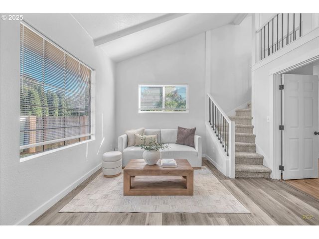 8125 Se 52ND Ave, Portland, OR 97206