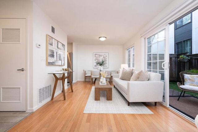 358 N El Camino Real 13, San Mateo, CA 94401