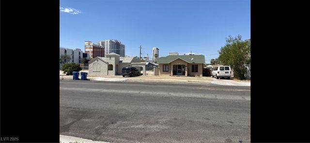 309 North 9th Street, Las Vegas, NV 89101