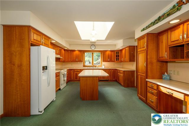 3231 Fairland Drive, North Whitehall Twp, PA 18078