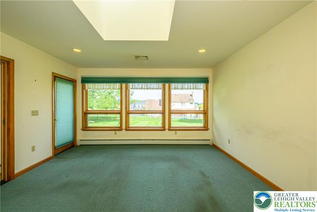 3231 Fairland Drive, North Whitehall Twp, PA 18078