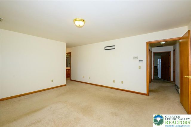 3231 Fairland Drive, North Whitehall Twp, PA 18078