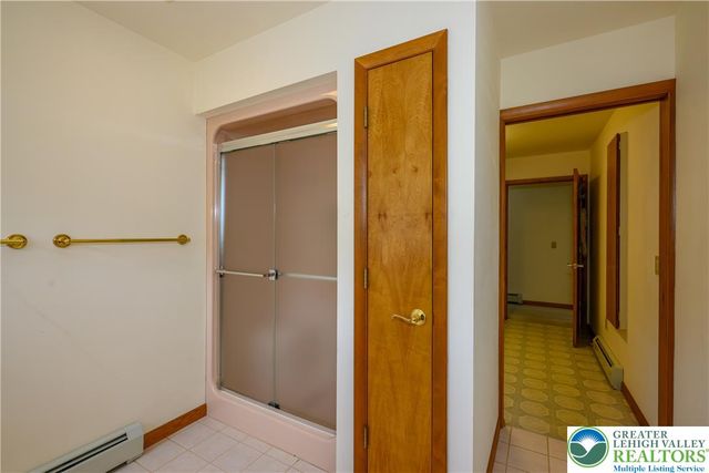 3231 Fairland Drive, North Whitehall Twp, PA 18078