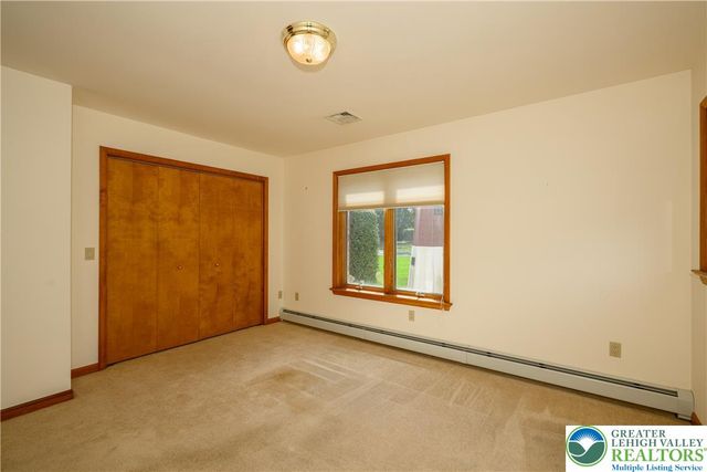 3231 Fairland Drive, North Whitehall Twp, PA 18078