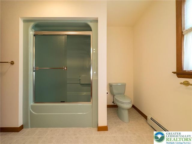 3231 Fairland Drive, North Whitehall Twp, PA 18078