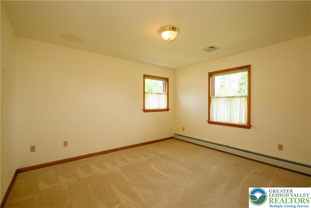 3231 Fairland Drive, North Whitehall Twp, PA 18078