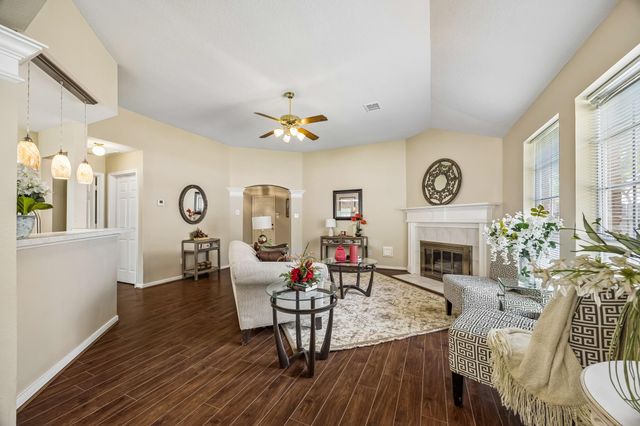 306 Roans Prarie Lane, Richmond, TX 77469