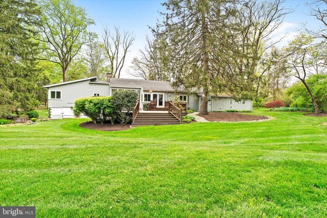 6783 CHAPEL RD, New Hope, PA 18938