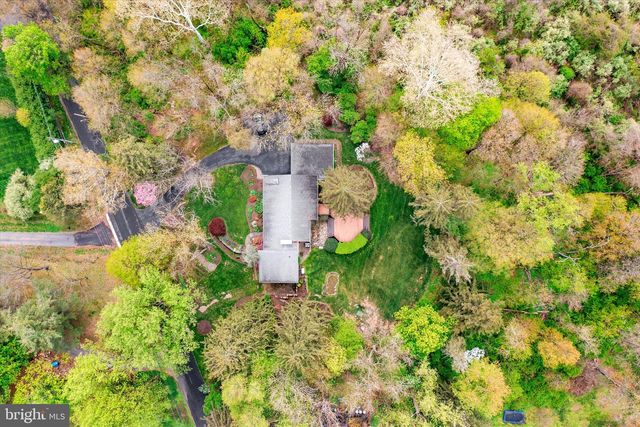 6783 CHAPEL RD, New Hope, PA 18938
