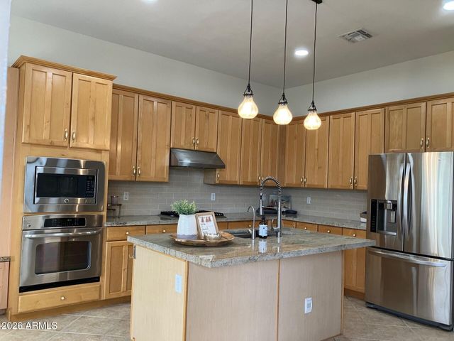 7144 E CUERNAVACO Way, Gold Canyon, AZ 85118