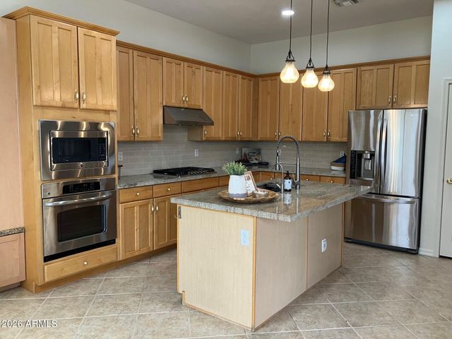 7144 E CUERNAVACO Way, Gold Canyon, AZ 85118