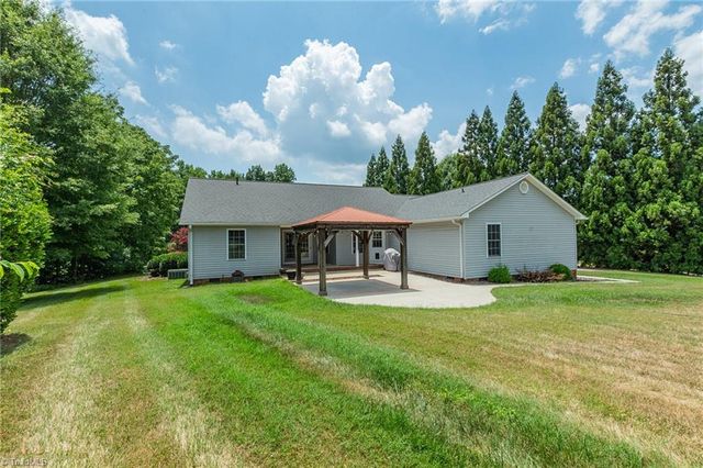 226 Augusta Drive, Lexington, NC 27295