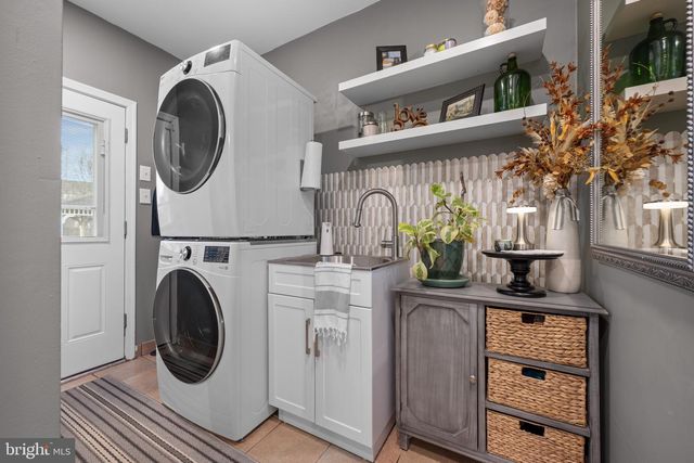 13 DEERFIELD LN, Sewell, NJ 08080