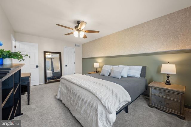 13 DEERFIELD LN, Sewell, NJ 08080