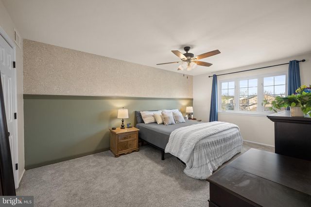 13 DEERFIELD LN, Sewell, NJ 08080