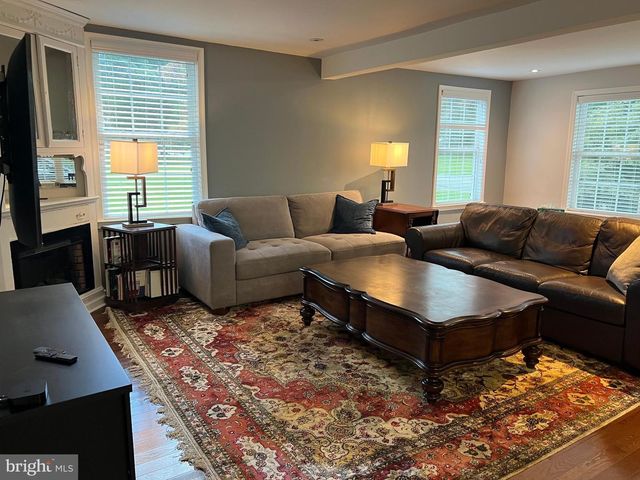 39 VAN LEER AVE, Media, PA 19063