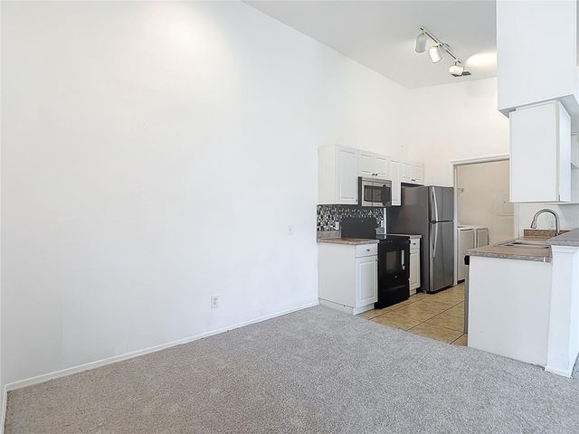 36106 LAKE CHASE BOULEVARD 201, Zephyrhills, FL 33541