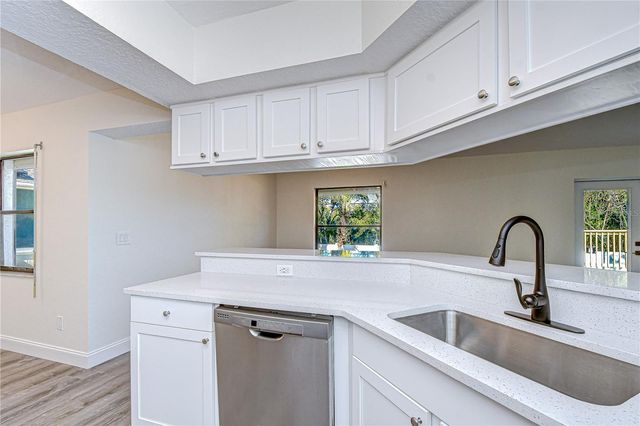 9731 62ND AVENUE N, St Petersburg, FL 33708