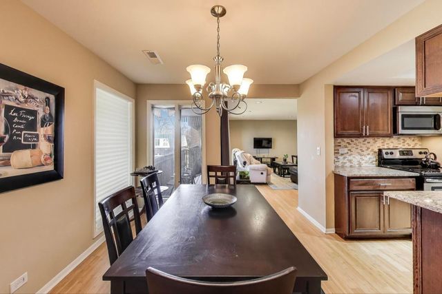 1847 Tanglewood Drive 2B, Glenview, IL 60025