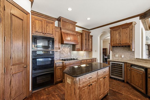 49 Pristine Pond Drive, Frisco, TX 75034