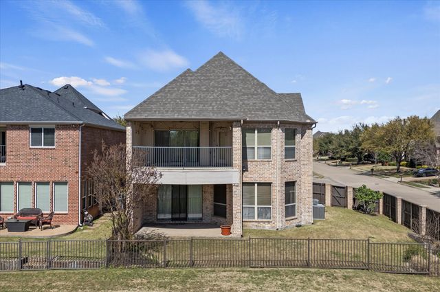 49 Pristine Pond Drive, Frisco, TX 75034