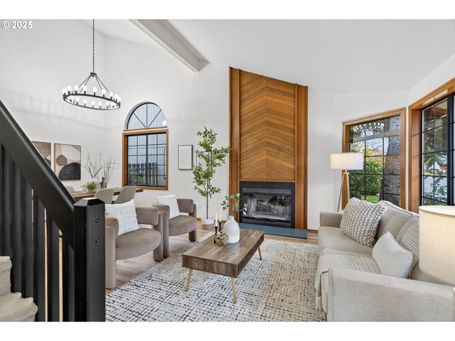 16629 Nw CHARLAIS St, Beaverton, OR 97006