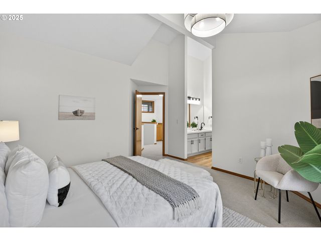 16629 Nw CHARLAIS St, Beaverton, OR 97006