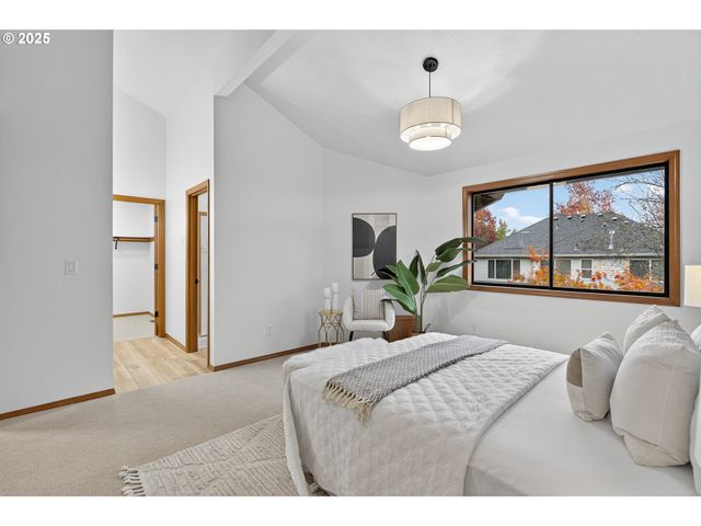 16629 Nw CHARLAIS St, Beaverton, OR 97006