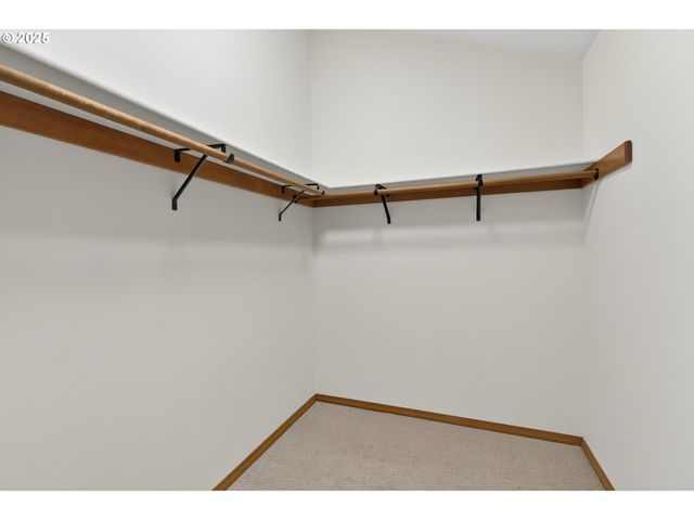 16629 Nw CHARLAIS St, Beaverton, OR 97006