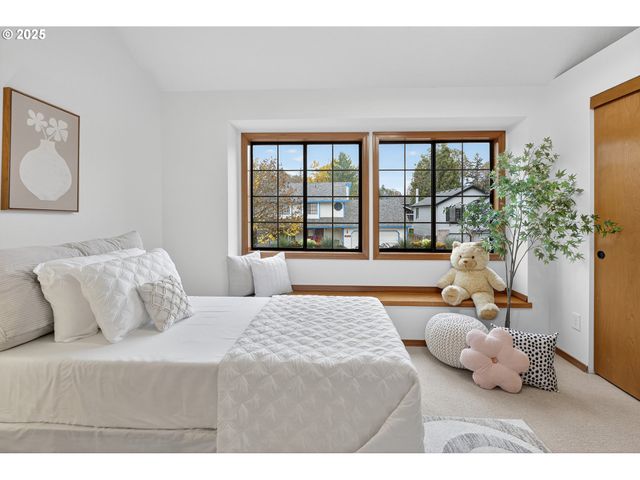 16629 Nw CHARLAIS St, Beaverton, OR 97006