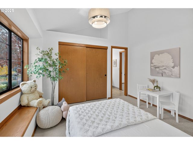 16629 Nw CHARLAIS St, Beaverton, OR 97006