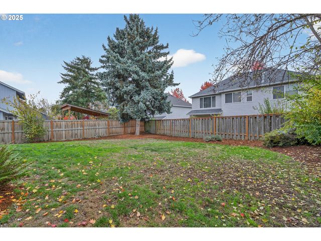 16629 Nw CHARLAIS St, Beaverton, OR 97006