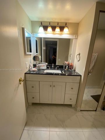 11881 SW 13th Ct, Davie, FL 33325