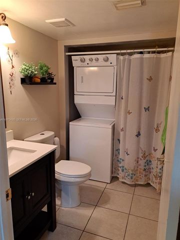 11881 SW 13th Ct, Davie, FL 33325