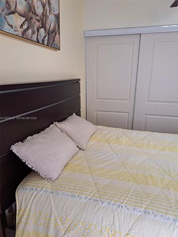 11881 SW 13th Ct, Davie, FL 33325