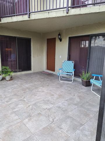 11881 SW 13th Ct, Davie, FL 33325