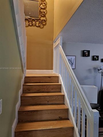 11881 SW 13th Ct, Davie, FL 33325