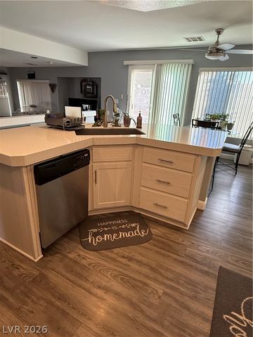 1391 Echo Falls Avenue, Las Vegas, NV 89183