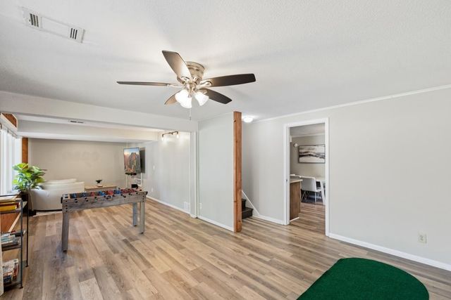 9920 36th Place N, Plymouth, MN 55441