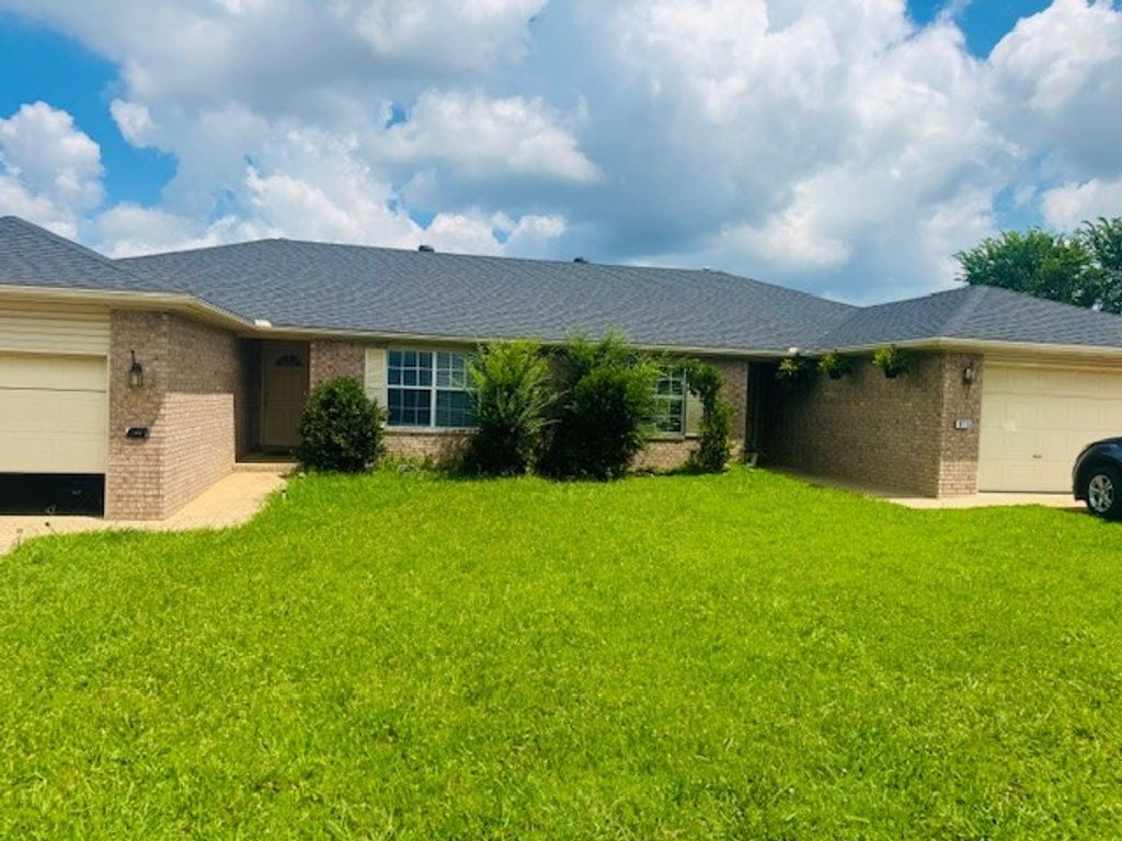 913 E Mimosa Street, Rogers, AR 72756